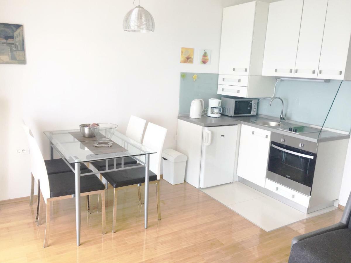 Apartment Sol - 5M From The Sea Drašnice Zewnętrze zdjęcie
